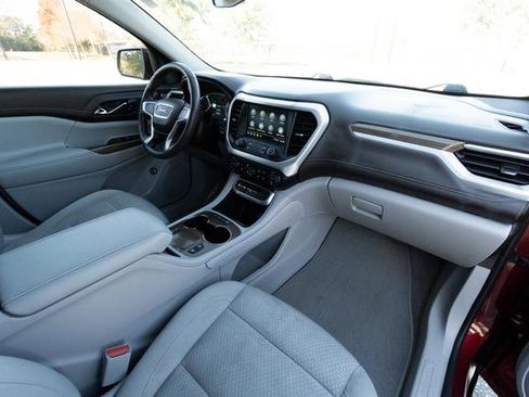 Used 2021 GMC Acadia SLE w/ Driver Convenience Package image 24