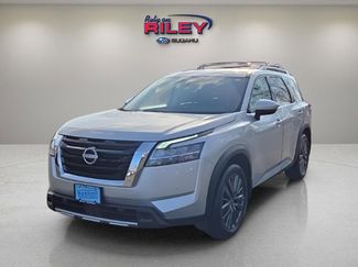 Used 2024 Nissan Pathfinder SL w/ SL Premium Package video 1