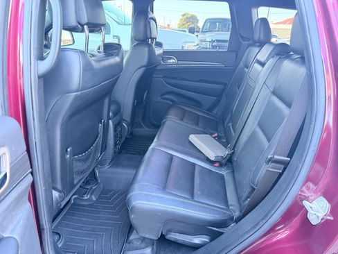 Used 2017 Jeep Grand Cherokee Limited image 22