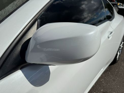 Used 2013 Hyundai Genesis 3.8 image 13