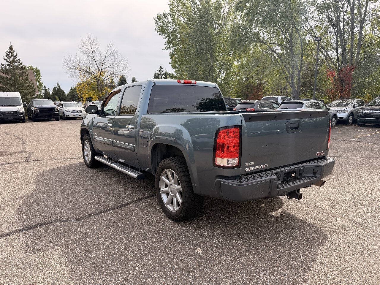 Used 2011 GMC Sierra 1500 Denali AWD/4WD image 5