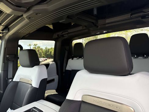 Used 2024 GMC Hummer EV 2X AWD/4WD image 21