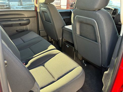 Used 2013 Chevrolet Silverado 3500 LT w/ Convenience Package image 19