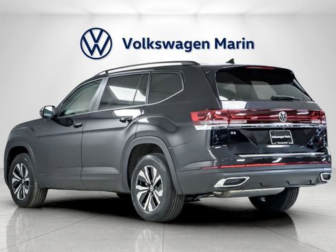 New 2026 Volkswagen Atlas SE image 3