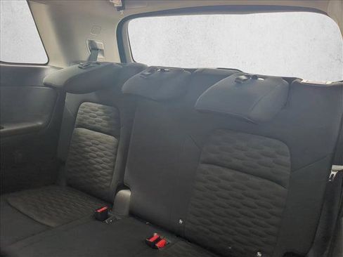 Used 2025 Nissan Pathfinder SV AWD/4WD image 19