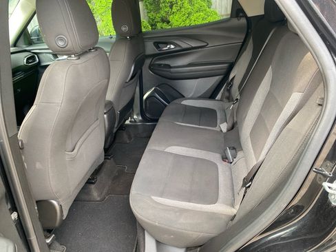 Used 2021 Chevrolet TrailBlazer LT w/ Driver Confidence Package FWD image 17