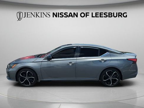 Certified 2023 Nissan Altima 2.5 SR w/ SR Premium Package FWD image 11