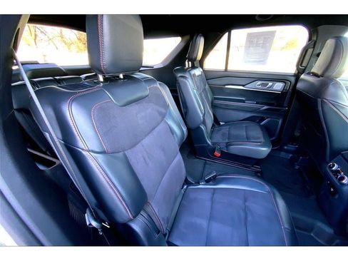 Used 2025 Ford Explorer ST w/ Sun And Sound Package image 29