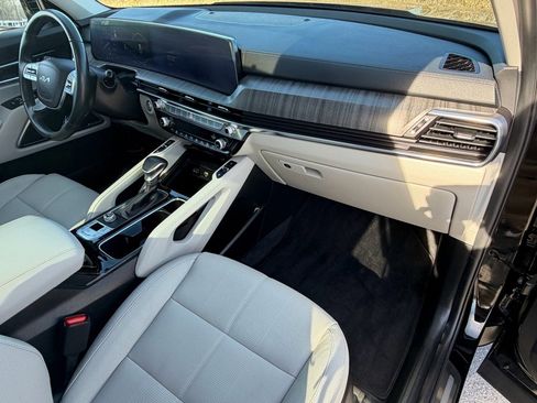 Used 2025 Kia Telluride SX image 22