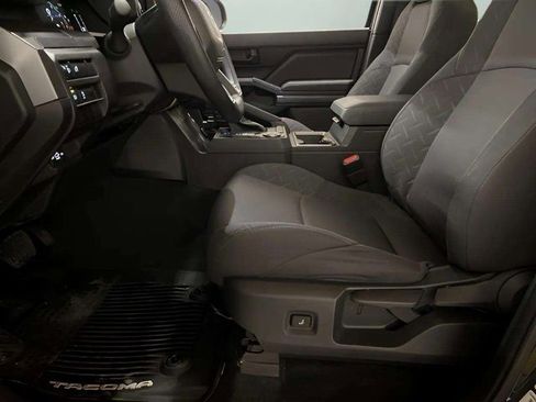 Used 2025 Toyota Tacoma SR5 image 58