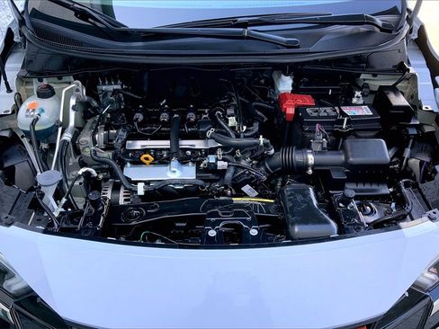 New 2025 Nissan Versa SR w/ Trunk Package image 11