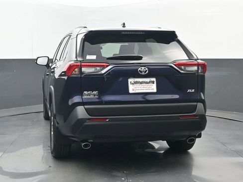 Used 2025 Toyota RAV4 XLE w/ Convenience Package FWD image 19