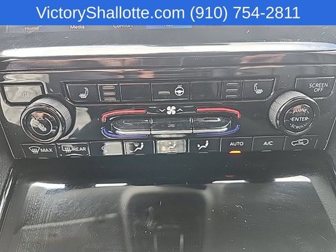 Used 2023 Jeep Grand Cherokee Limited AWD/4WD image 9