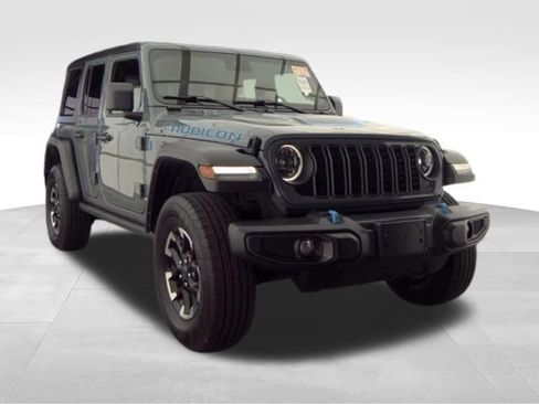 Used 2024 Jeep Wrangler Unlimited Rubicon 4xe AWD/4WD image 3
