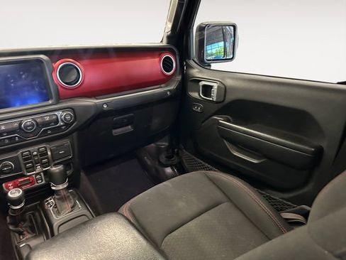 Used 2023 Jeep Gladiator Rubicon w/ Trailer Tow Package AWD/4WD image 11