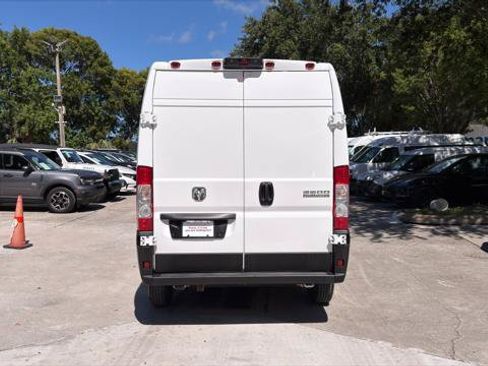 Used 2025 RAM ProMaster 2500 w/ Convenience Group FWD image 7