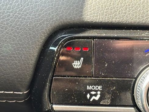 Used 2023 Honda Pilot Touring image 21
