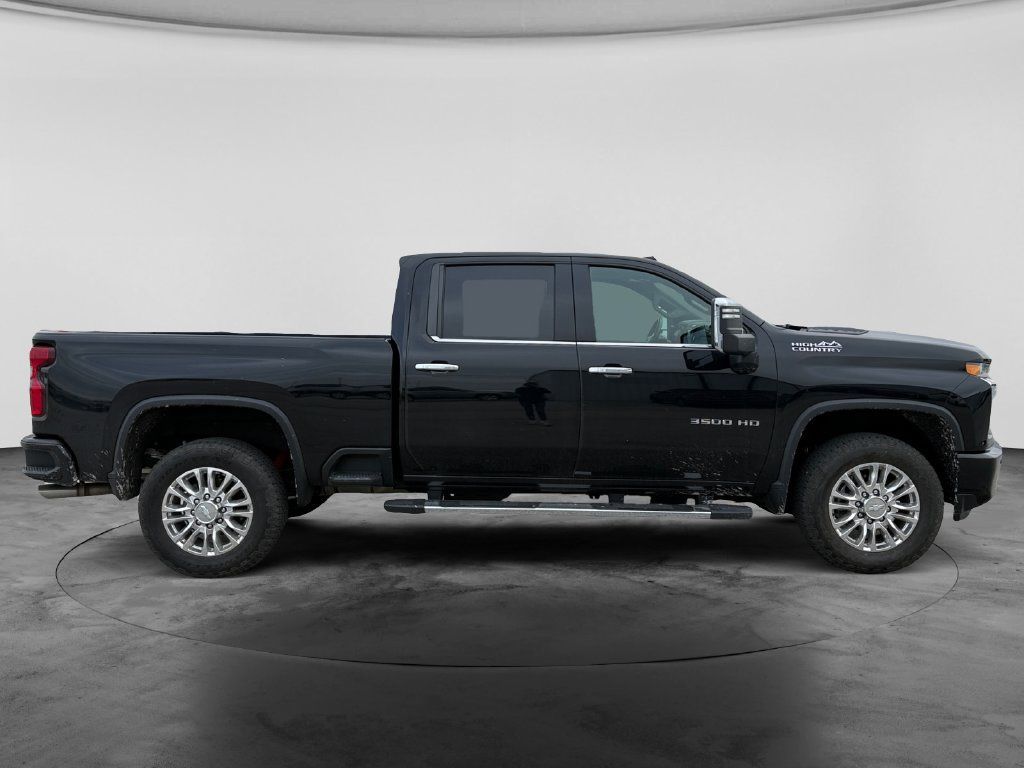 Used 2020 Chevrolet Silverado 3500 High Country w/ Technology Package AWD/4WD image 11