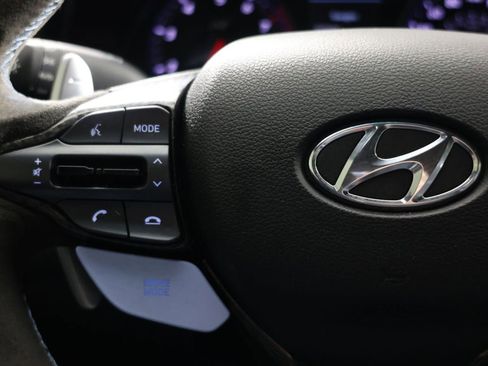 Used 2022 Hyundai Veloster N image 25