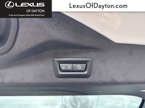 Used 2023 BMW X7 M60i w/ Executive Package image 50