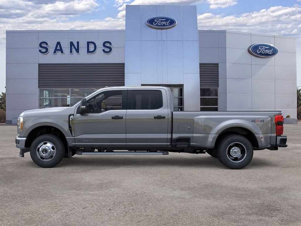 New 2026 Ford F350 XLT w/ 360-Degree Camera Package AWD/4WD image 3