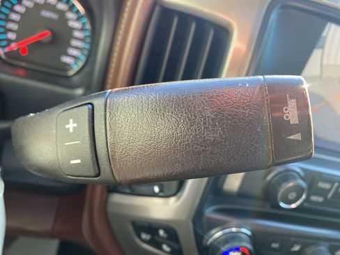 Certified 2015 Chevrolet Silverado 1500 High Country w/ High Country Premium Package image 40