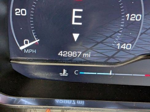 Certified 2023 GMC Yukon XL SLE w/ Gmc Pro Safety Plus Package image 18