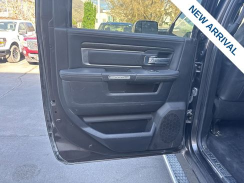 Used 2017 RAM 3500 Laramie Longhorn image 15