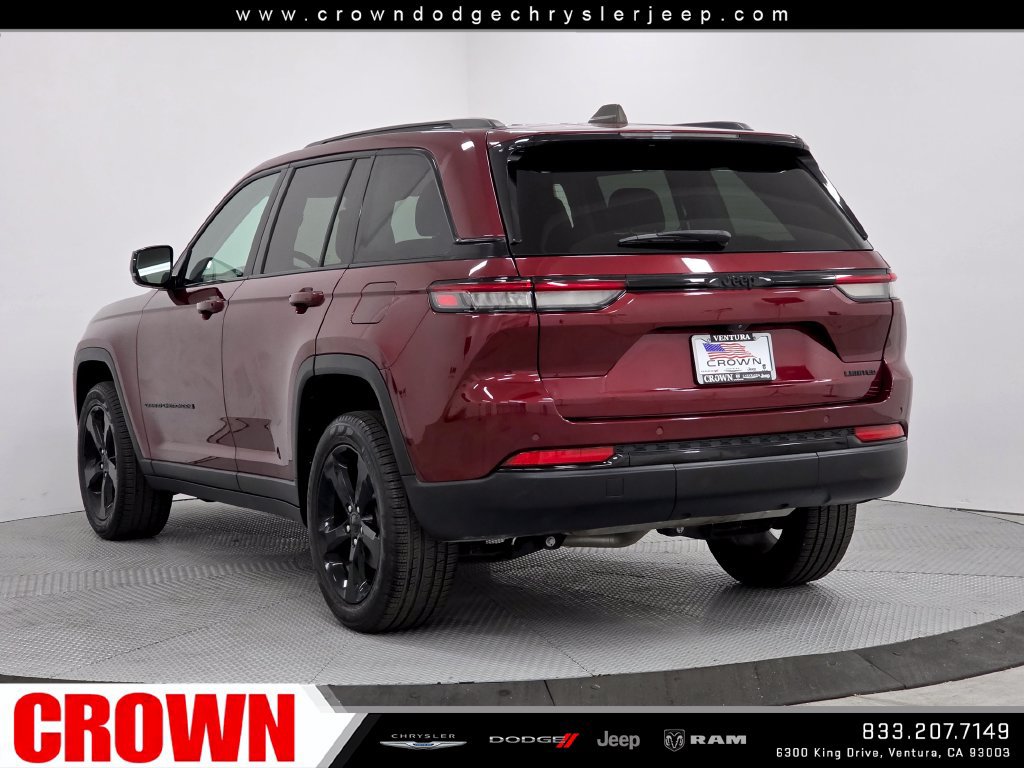 Used 2024 Jeep Grand Cherokee Limited w/ Black Appearance Package RWD image 5