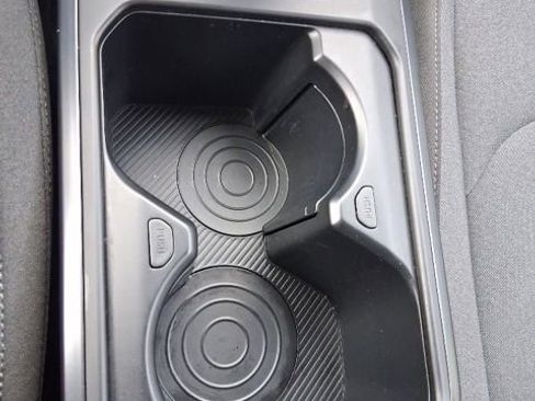 Used 2025 Kia K4 LXS image 30