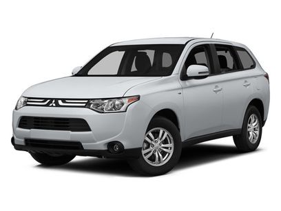 Used 2014 Mitsubishi Outlander SE