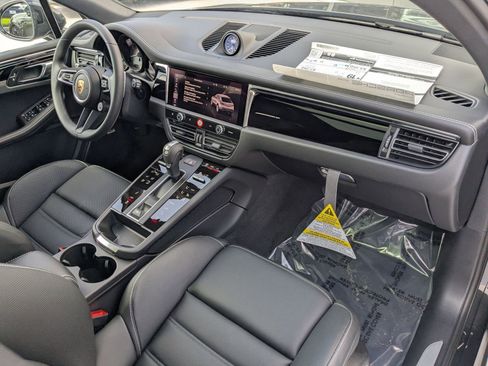 New 2025 Porsche Macan S image 27