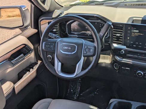 Used 2025 GMC Sierra 1500 SLT RWD image 15