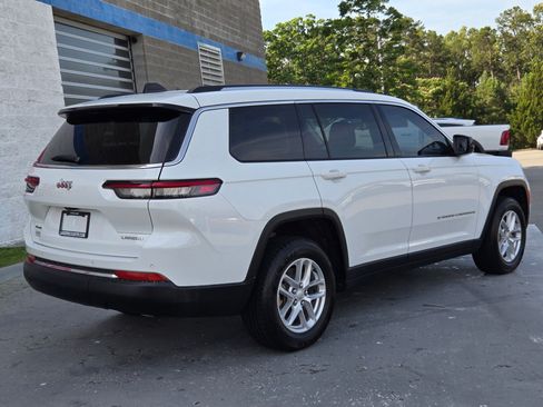 Used 2023 Jeep Grand Cherokee L Laredo w/ Luxury Tech Group I AWD/4WD image 7