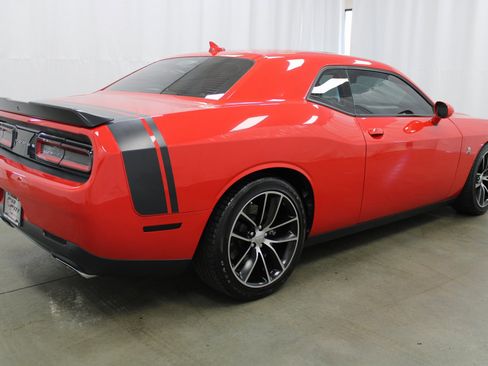 Used 2016 Dodge Challenger R/T Scat Pack image 7