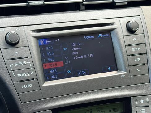 Used 2015 Toyota Prius Two FWD image 36
