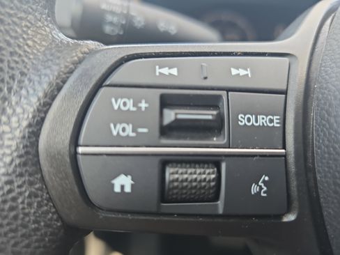 Used 2024 Honda CR-V EX image 16