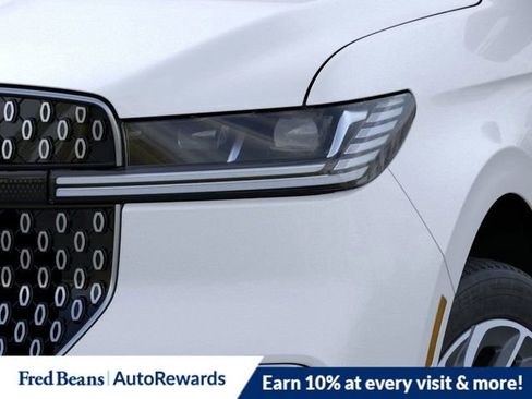 New 2026 Lincoln Navigator L Reserve AWD/4WD image 19