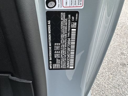 Used 2025 BMW M240i Coupe RWD image 34