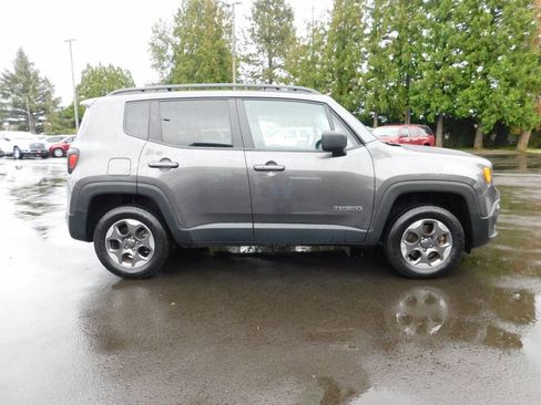 Used 2017 Jeep Renegade Sport w/ Power & Air Group image 21