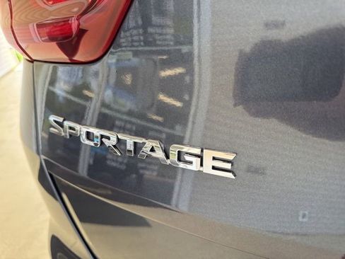 Used 2020 Kia Sportage S w/ S Sunroof Package AWD/4WD image 32