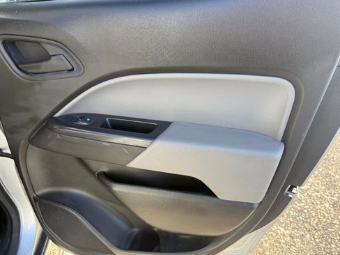 Used 2017 Chevrolet Colorado W/T w/ WT Convenience Package image 26