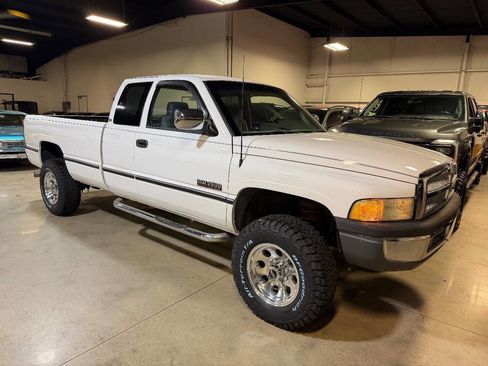 Used 1997 Dodge Ram 2500 Truck SLT LARAMIE 5spd MANUAL 5.9L 1 image 1