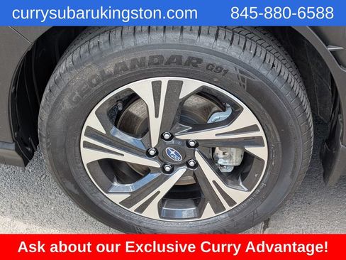 Used 2025 Subaru Crosstrek 2.5i Premium AWD/4WD image 11