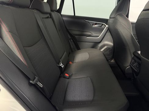 Used 2025 Toyota RAV4 SE AWD/4WD image 29