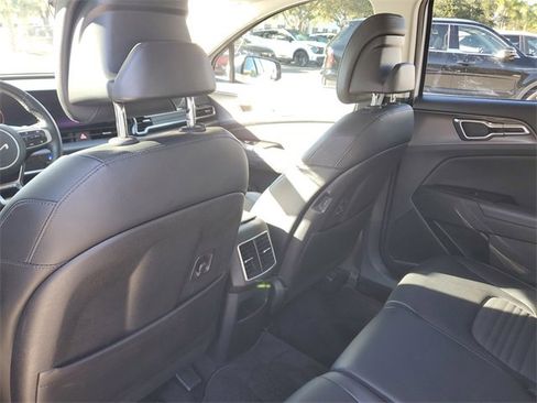 Certified 2023 Kia Sportage SX image 11