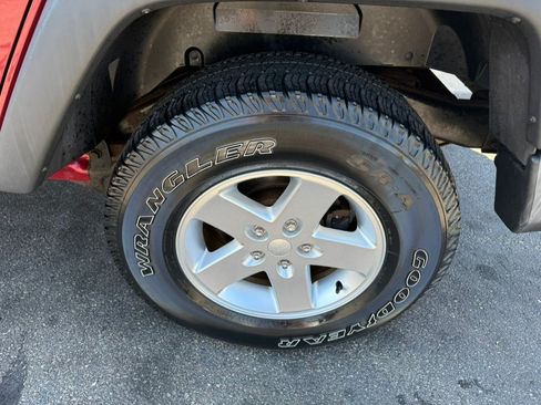 Used 2013 Jeep Wrangler Unlimited Sport AWD/4WD image 5