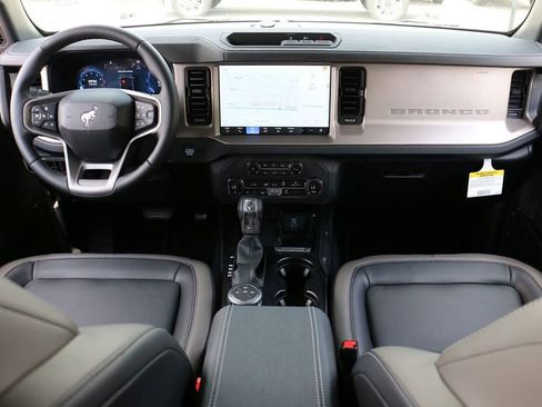 New 2026 Ford Bronco Outer Banks AWD/4WD image 25