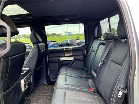 Used 2022 Ford F250 Lariat w/ Black Appearance Package AWD/4WD image 11