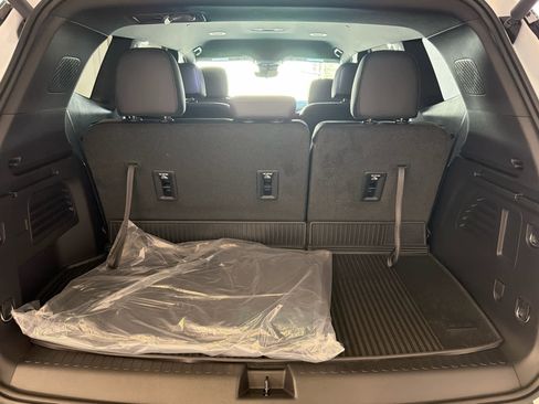 New 2026 GMC Acadia Elevation w/ Black Edition FWD image 7